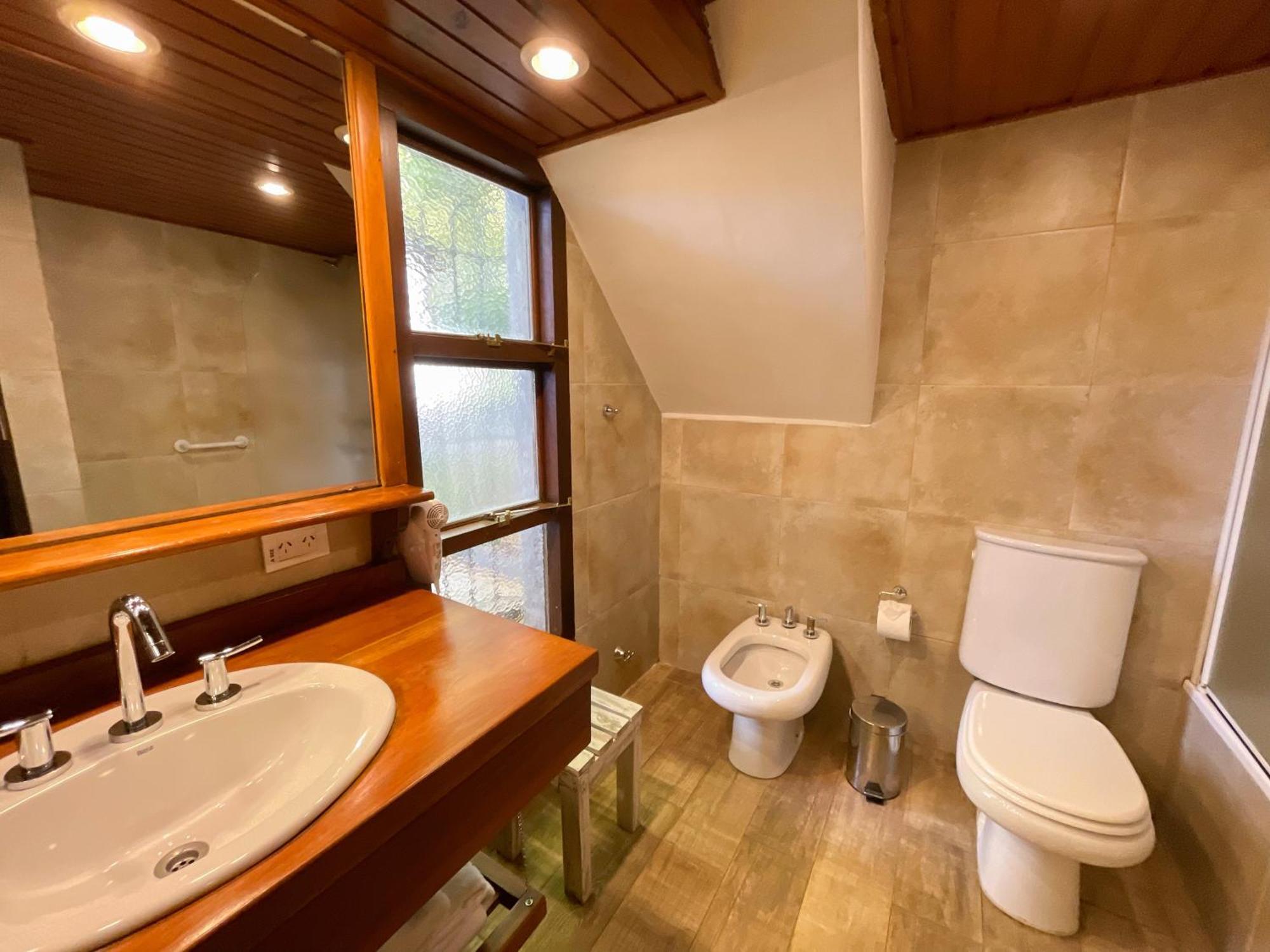 Pailahue Cabanas Lodge سان كارلوس دي باريلوتشي المظهر الخارجي الصورة