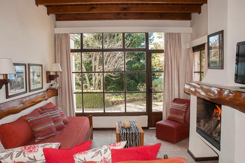 Pailahue Cabanas Lodge سان كارلوس دي باريلوتشي المظهر الخارجي الصورة